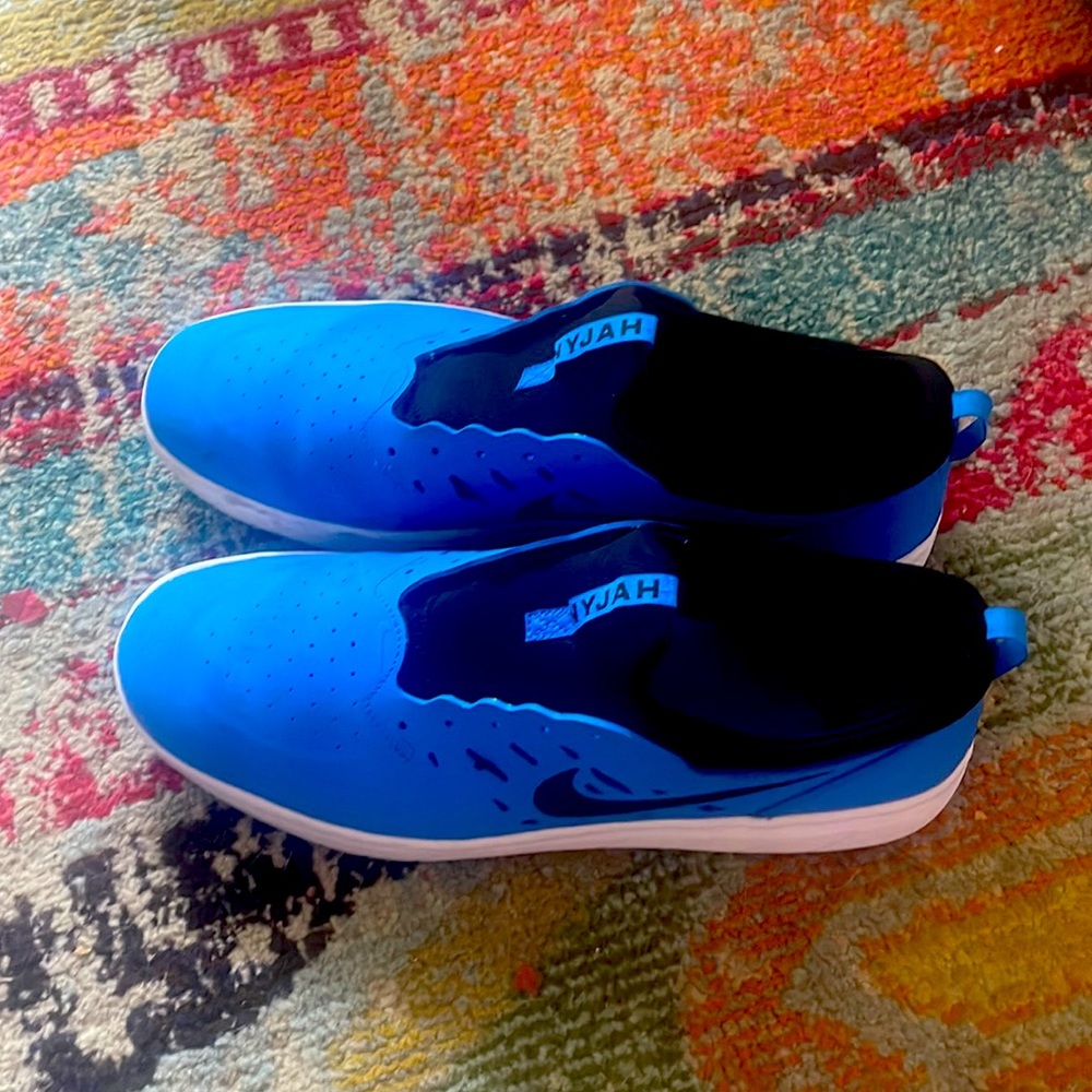 Skate board shoes